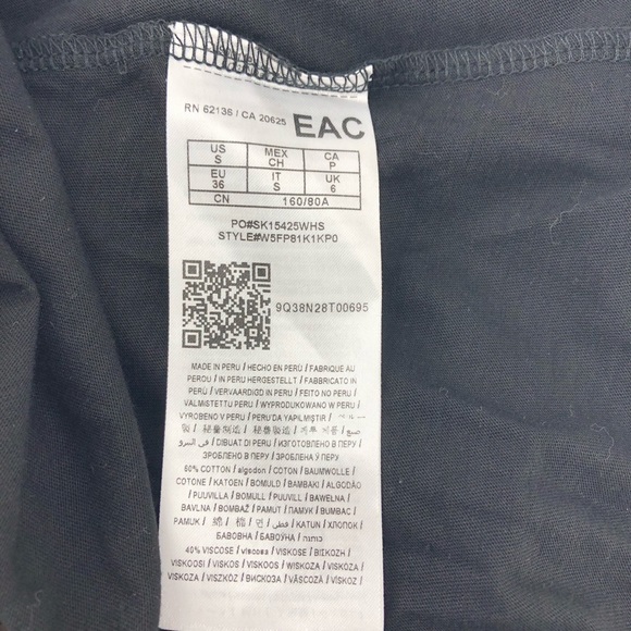 Guess Logo Black V-Neck Short Sleeve Tee, NWT - Picture 7 of 8